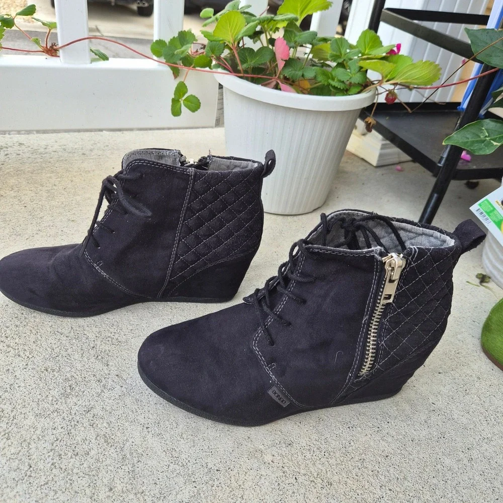 Bongo Kedzie Women Black Wedge Ankle Boots Quilted Lace Up Side Zip 8M Boho Punk